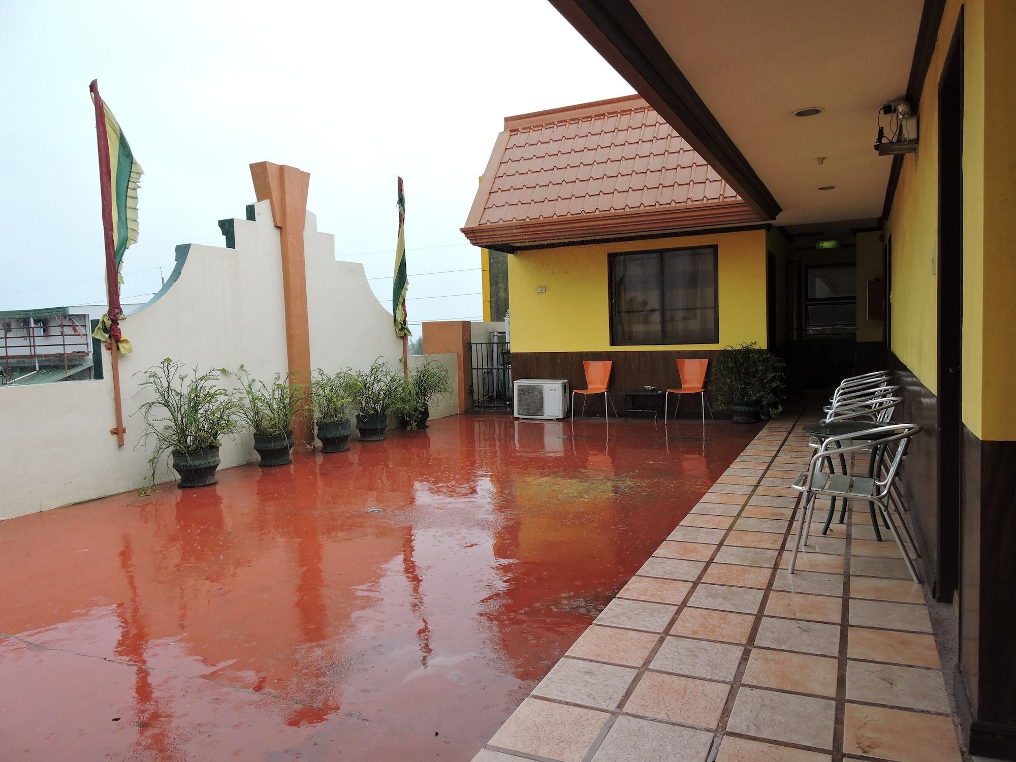 Tinhat Halal حلال Certified Boutique Hotel And Restaurant Davao Stadt Exterior foto