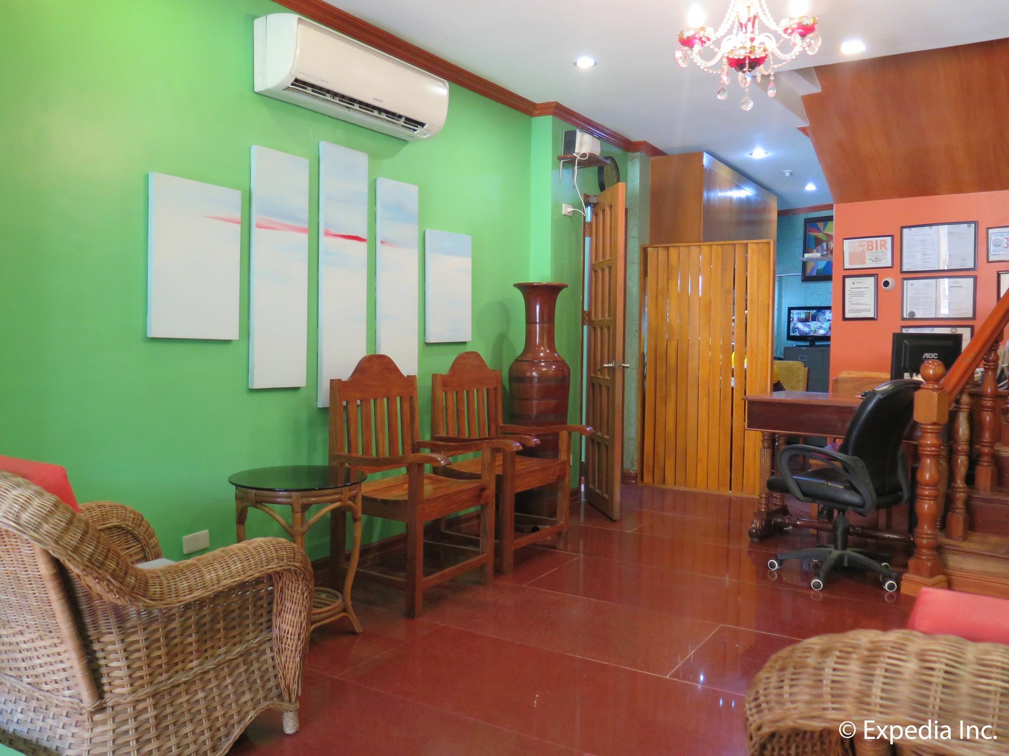 Tinhat Halal حلال Certified Boutique Hotel And Restaurant Davao Stadt Exterior foto